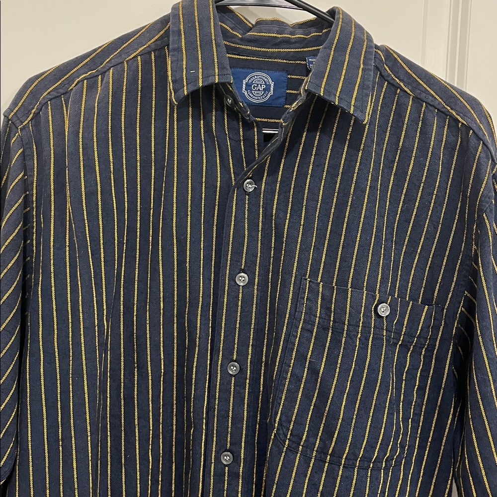 Vintage GAP Button Down Shirt | Unisex Women’s Oversized | Cotton